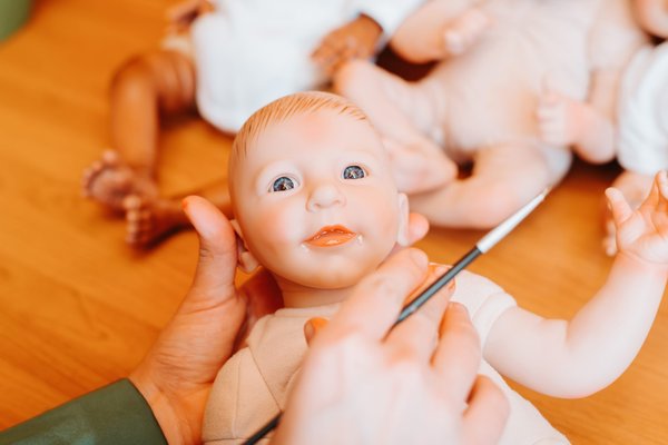 L'incroyable monde des bébés reborn à découvrir